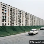 Home 16 슬로바키아 공산주의 시절 영향 - **Prompt: "A street scene in the Petržalka district of Bratislava during the late 1970s or early 198...